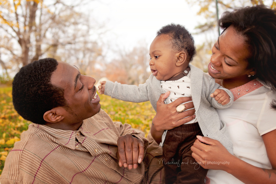 relaxed, loving family portraits outdoors