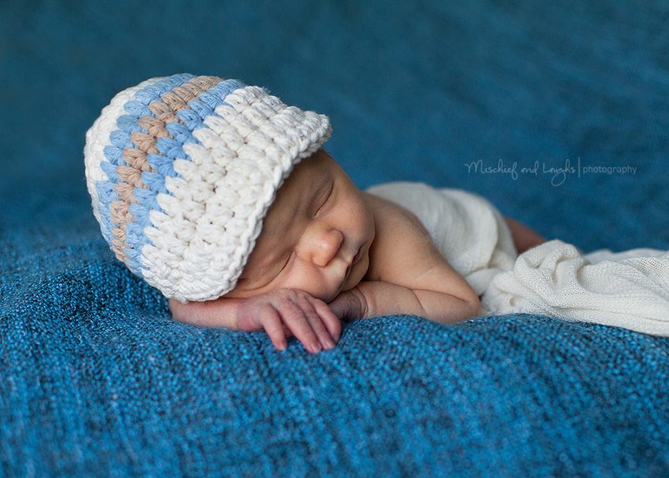 Newborn Photography, Mischief and Laughs Photography, Cincinnati OH