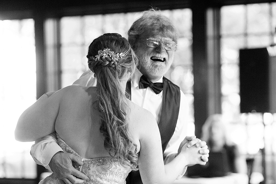 Skaneateles Wedding at the Sherwood Inn, Finger Lakes Wedding Photographer