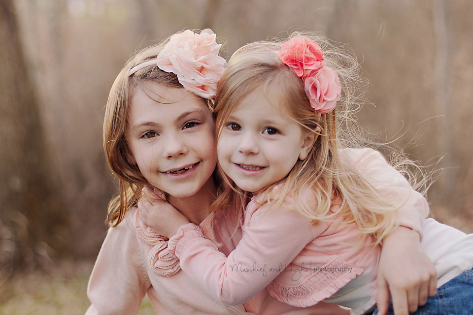 what to wear, little girls portraits, Mischief and Laughs, Cincinnati OH #spring #pink