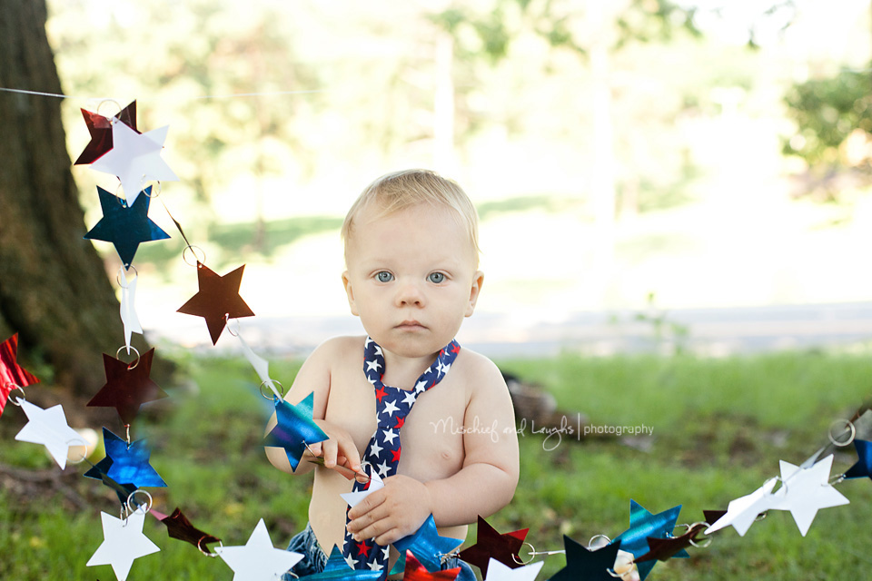 red white and blue themed first birthday session