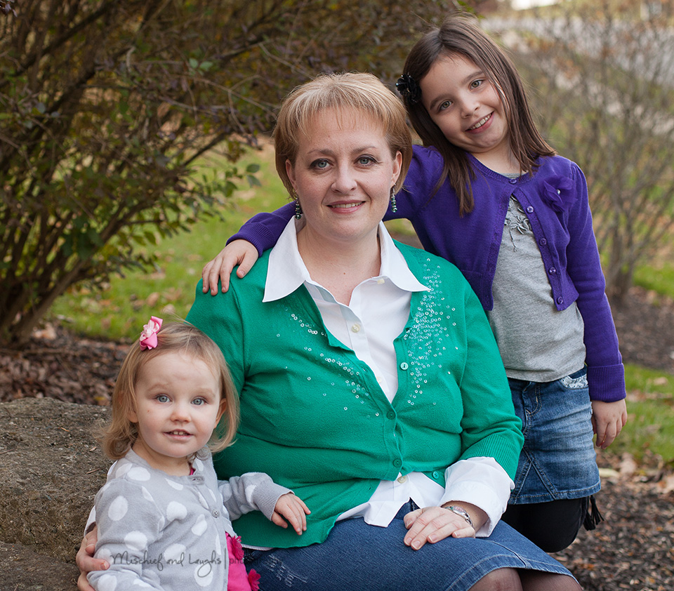Mom and children, Mischief and Laughs Photography, Cincinnati #photography #posing
