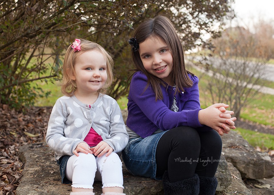 Sisters, Mischief and Laughs Photography, Cincinnati #photography #posing