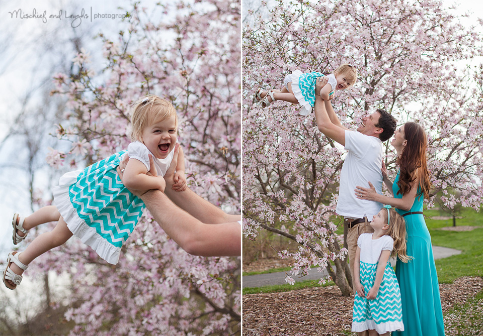 Fun Family picture idea! - Mischief and Laughs Photography, Northern Kentucky