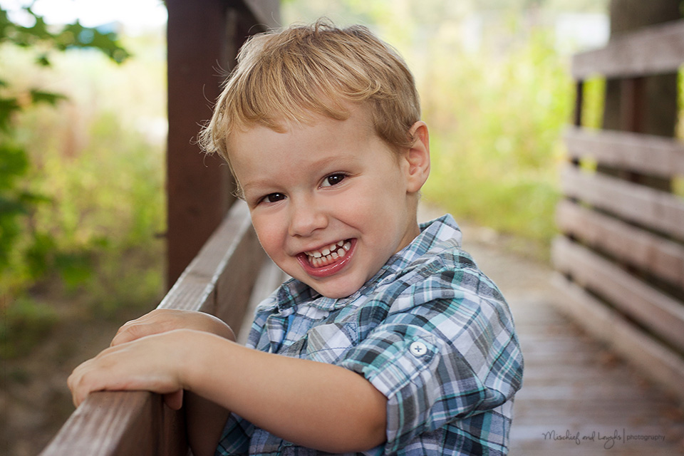 fun filled child portraits in Cincinnati, OH. Mischief and Laughs Photoraphy