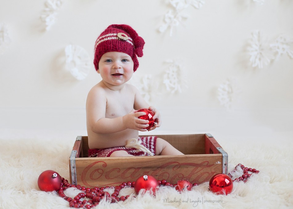 Christmas Mini Sessions, Cincinnati OH, Mischief and Laughs Photography