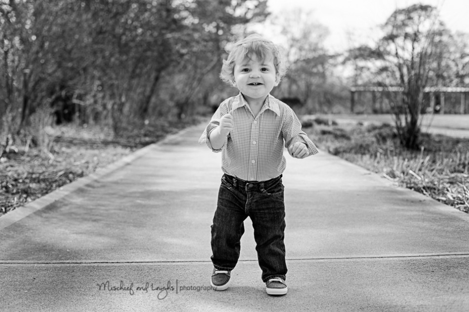 First Birthday Photos Outdoors, Cincinnati Family Photographer, Mischief and Laughs