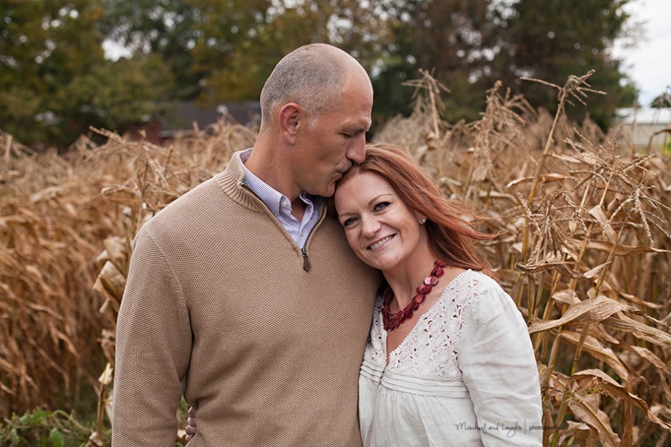 skaneateles christmas portraits Mischief and Laughs Photography