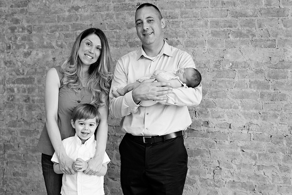 family with newborn, Rochester NY Newborn Photographer, Mischief and Laughs Photography 