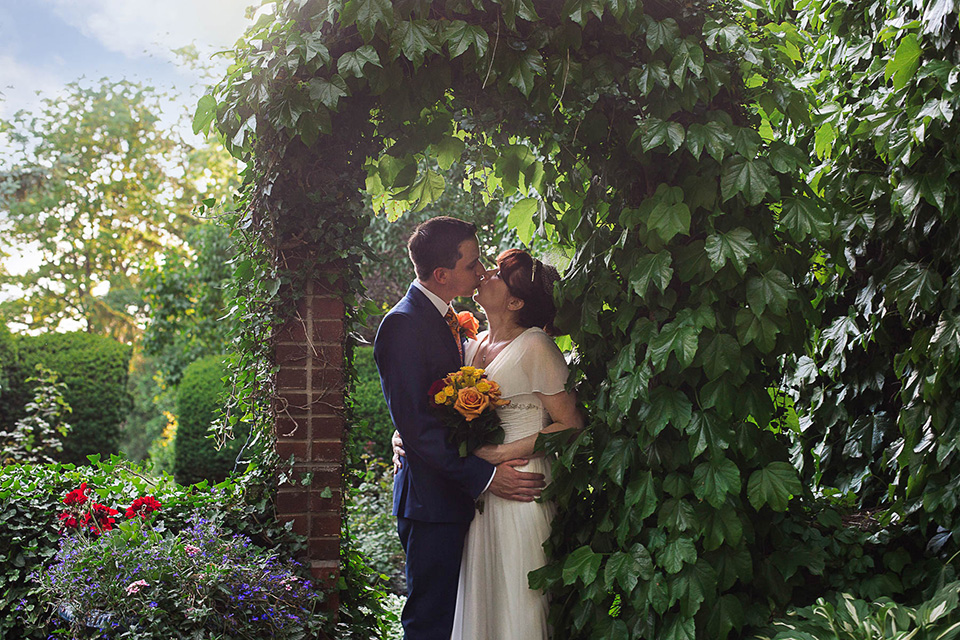 Intimate wedding at Morgan Samuels Bed and Breakfast Canandaigua Wedding Photographer
