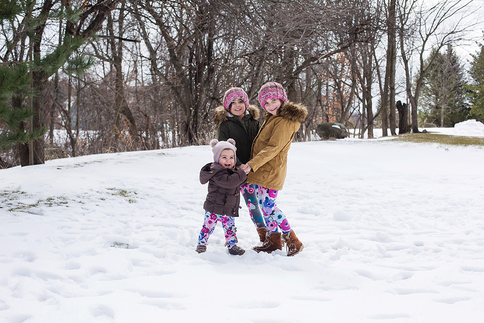 Cincinnati family photographers snow portrait session