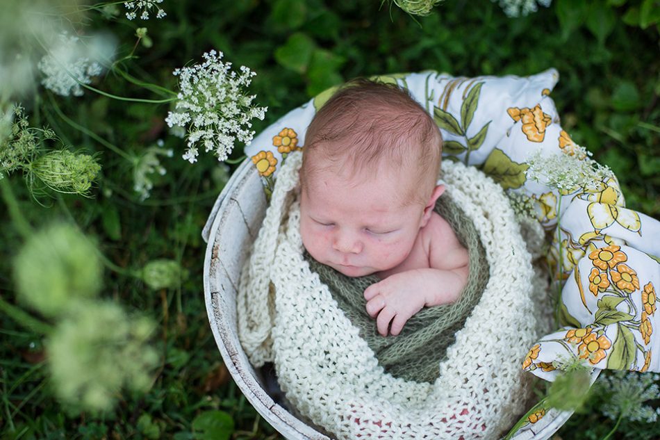portraits outdoors, Cincinnati newborn photographer