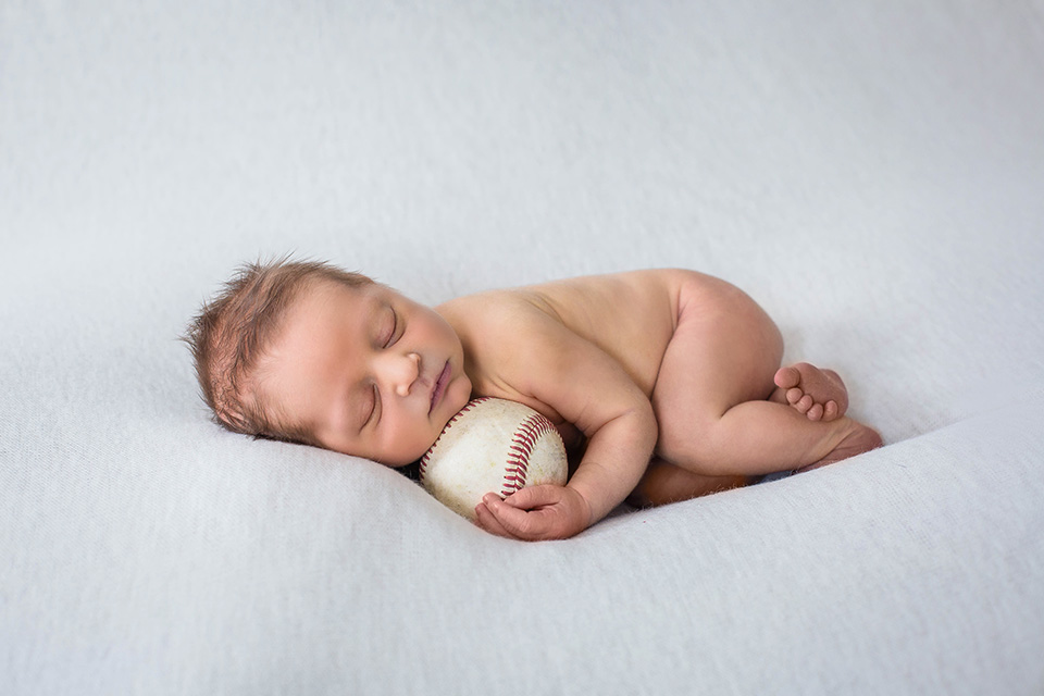 Baseball themed newborn pictures, Cincinnati Newborn Photographer