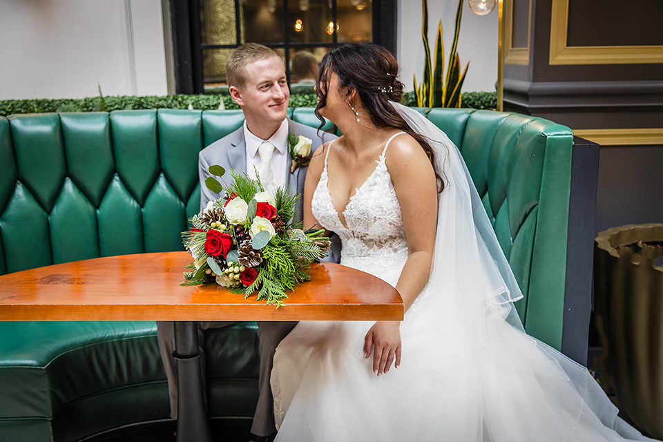 bride and groom pictures at lytle park hotel