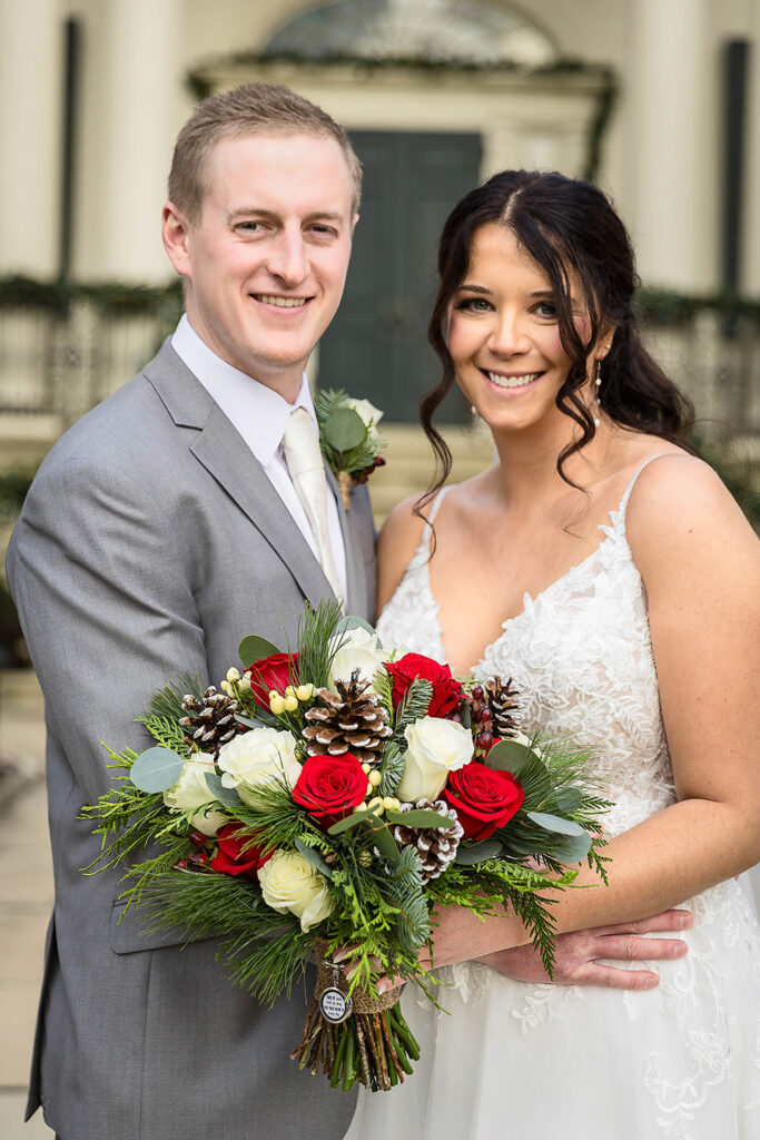 outdoor pictures in the winter cincinnati wedding photographer