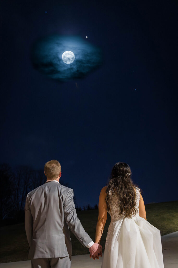 meaningful memorial pictures at a wedding in Cincinnati oh
